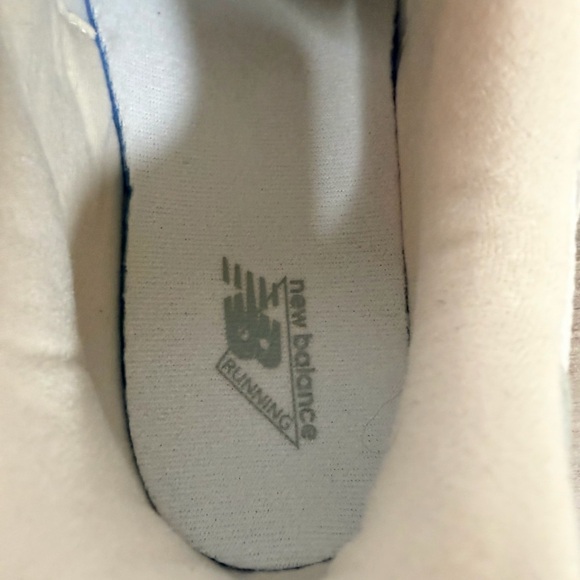 New Balance Cream and Gray Running Shoes - Picture 11 of 14